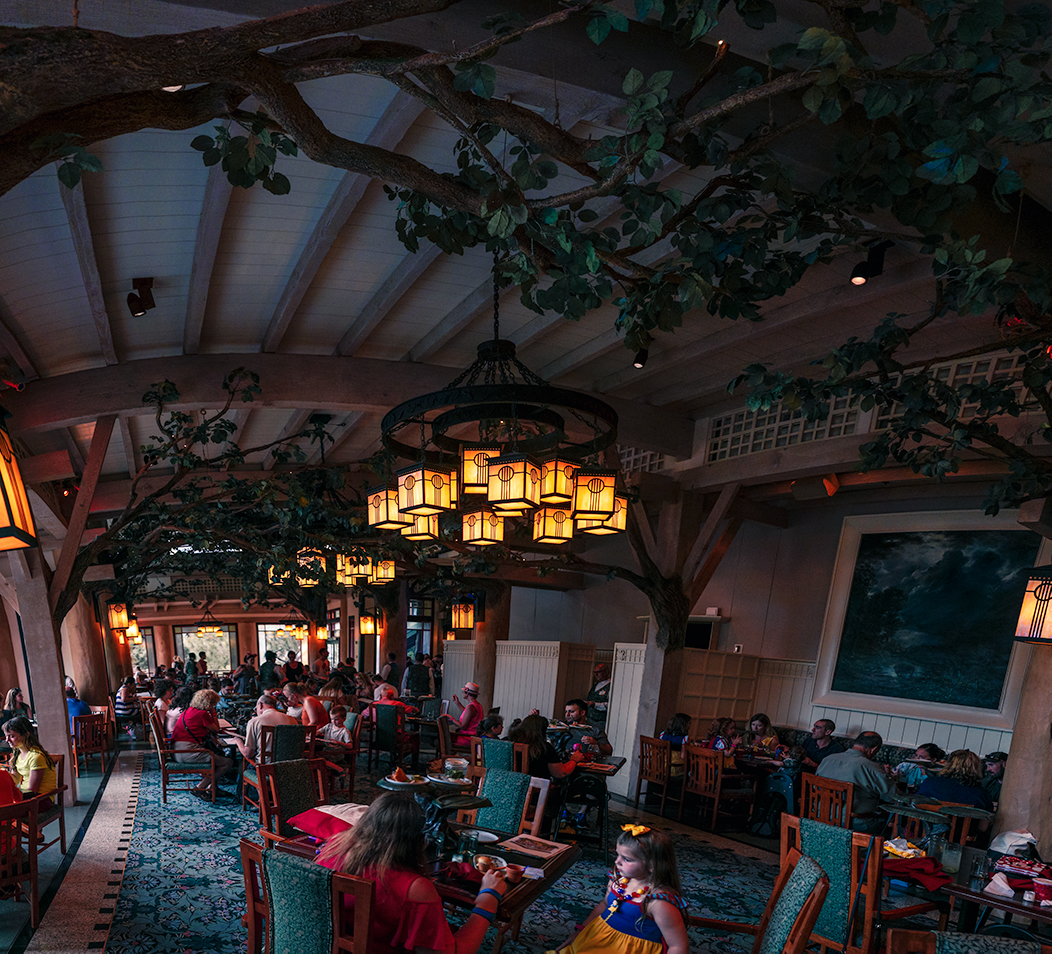 Storybook Dining at Artist Point with Snow White